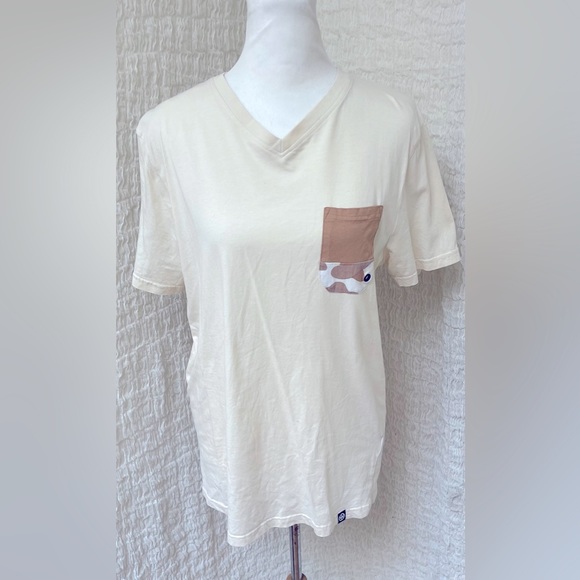 WTO2 Cream T-Shirt With Brown Camo Pocket Men Size Large - Picture 1 of 6